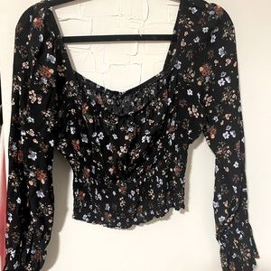 Floral black crop top blouse